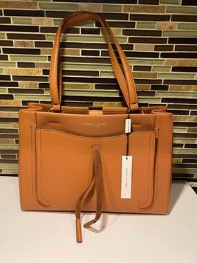 NEW HANDBAG MARC JACOBS MAVERICK H001l01SP21 LEATHER TOTE BROWN